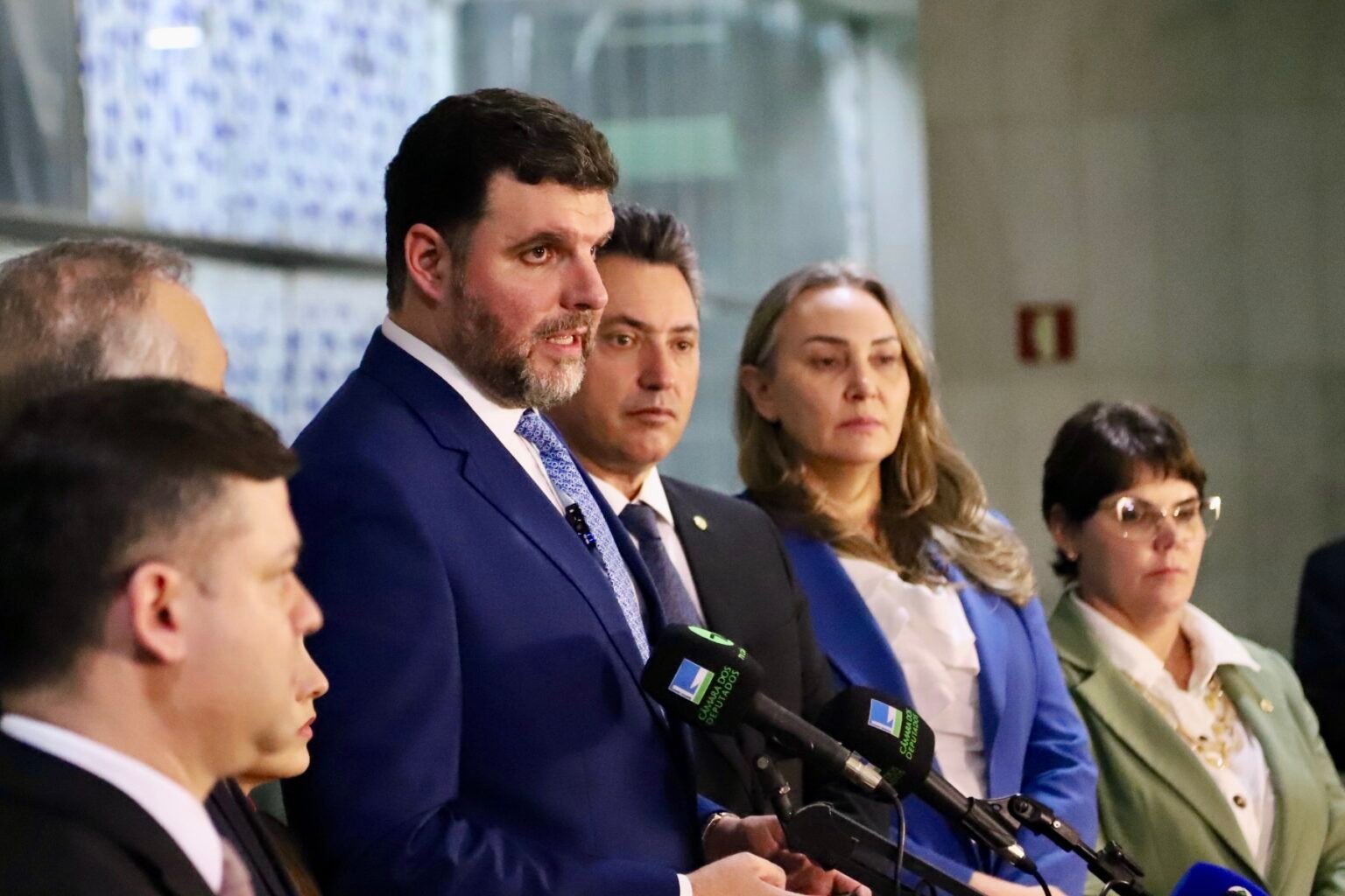 Pedro Lupion questiona Ministério da Justiça sobre invasões de Terra em